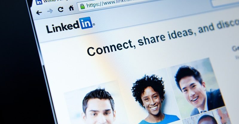 Efficient Methods To Flip Your LinkedIn Connections Into Clients